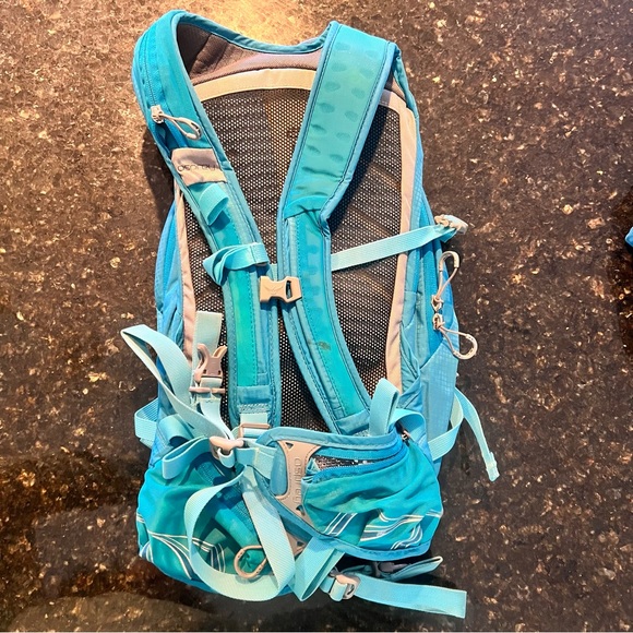 Osprey Raven 10 Hydration Pack - Picture 2 of 3